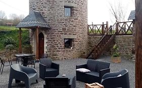 La Tour De Ver Gite Atypique Possibilite Table D'Hotes Sur Reservation