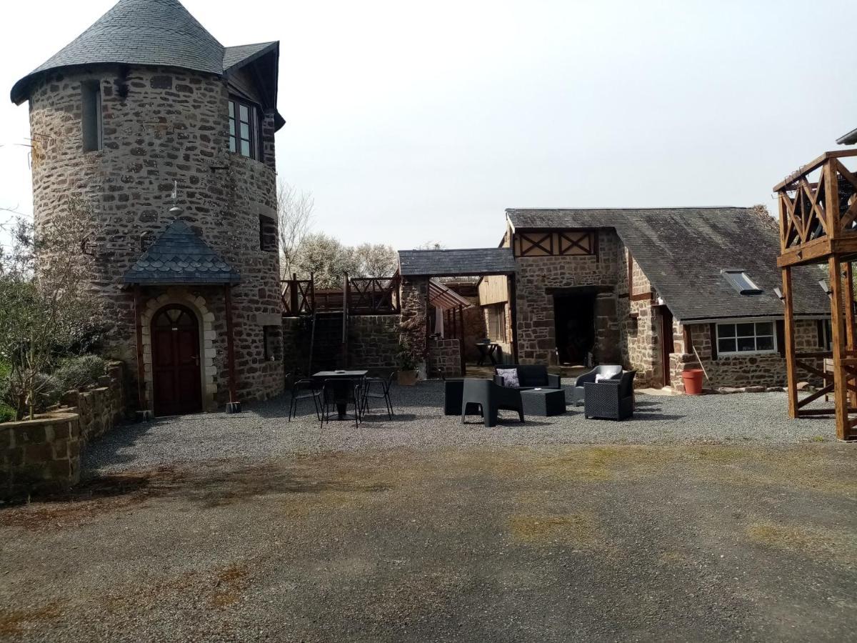 La Tour De Ver Gite Atypique Possibilite Table D'Hotes Sur Reservation Exterior photo